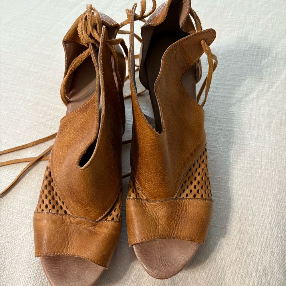 Free People wedge Shoes - sz 40